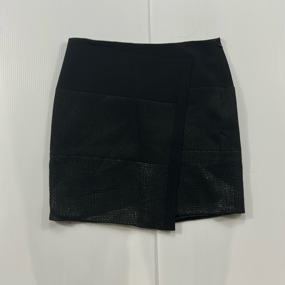 109. White House Black Market Black Textured Skirt (4)